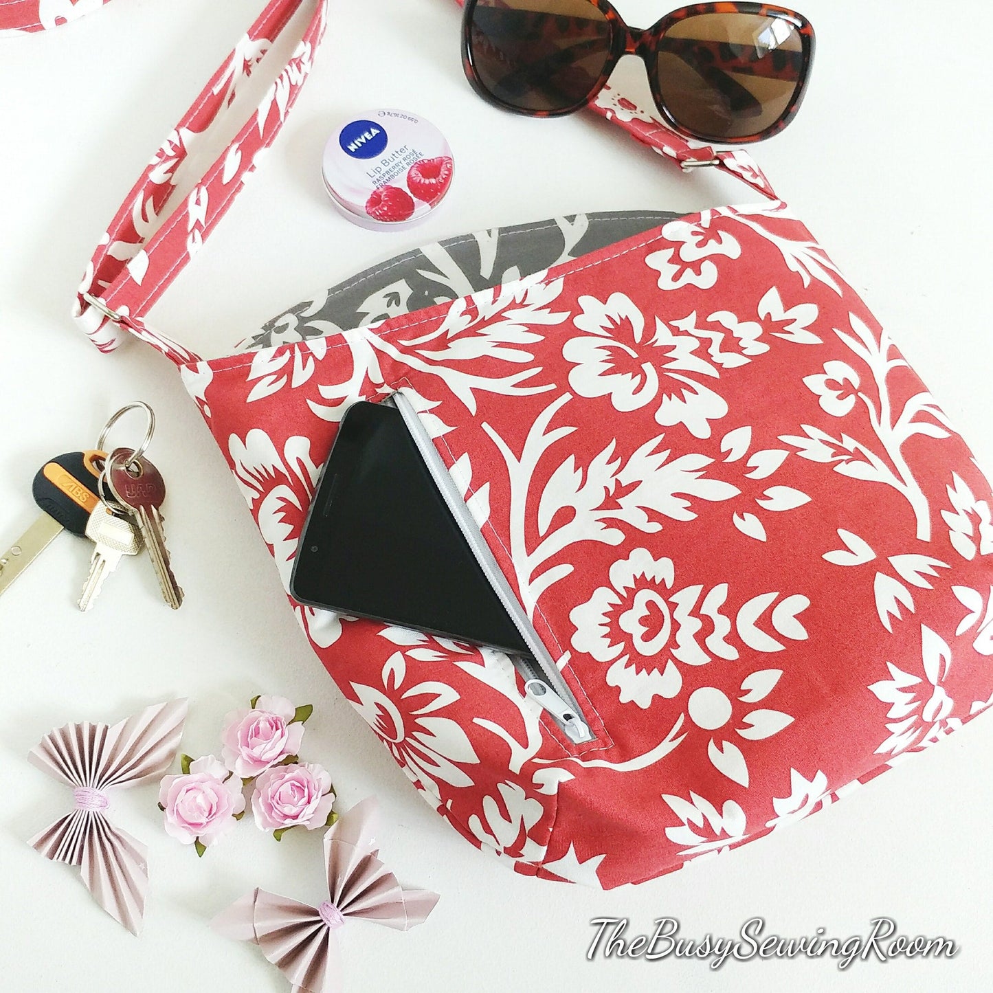 Kate bag PDF Sewing Pattern includes SVG file and sew along video - Lorelei Jayne