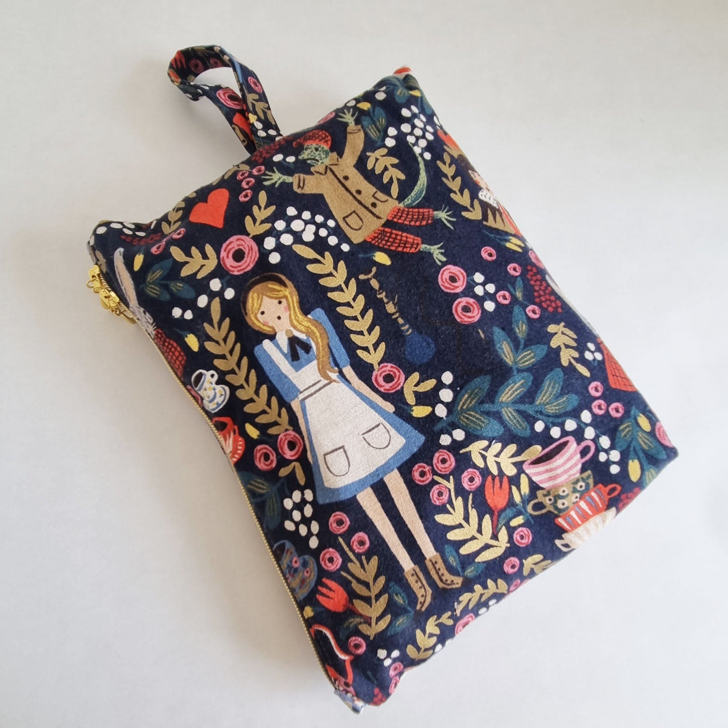 Meg Pouch PDF Sewing Pattern Includes SVG file and sew along video - Lorelei Jayne